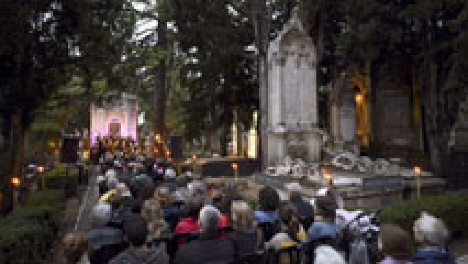 Telediario 1: 'Cementerio a la luz de la música', un ciclo peculiar de conciertos en el cementerio de Vitoria | RTVE Play