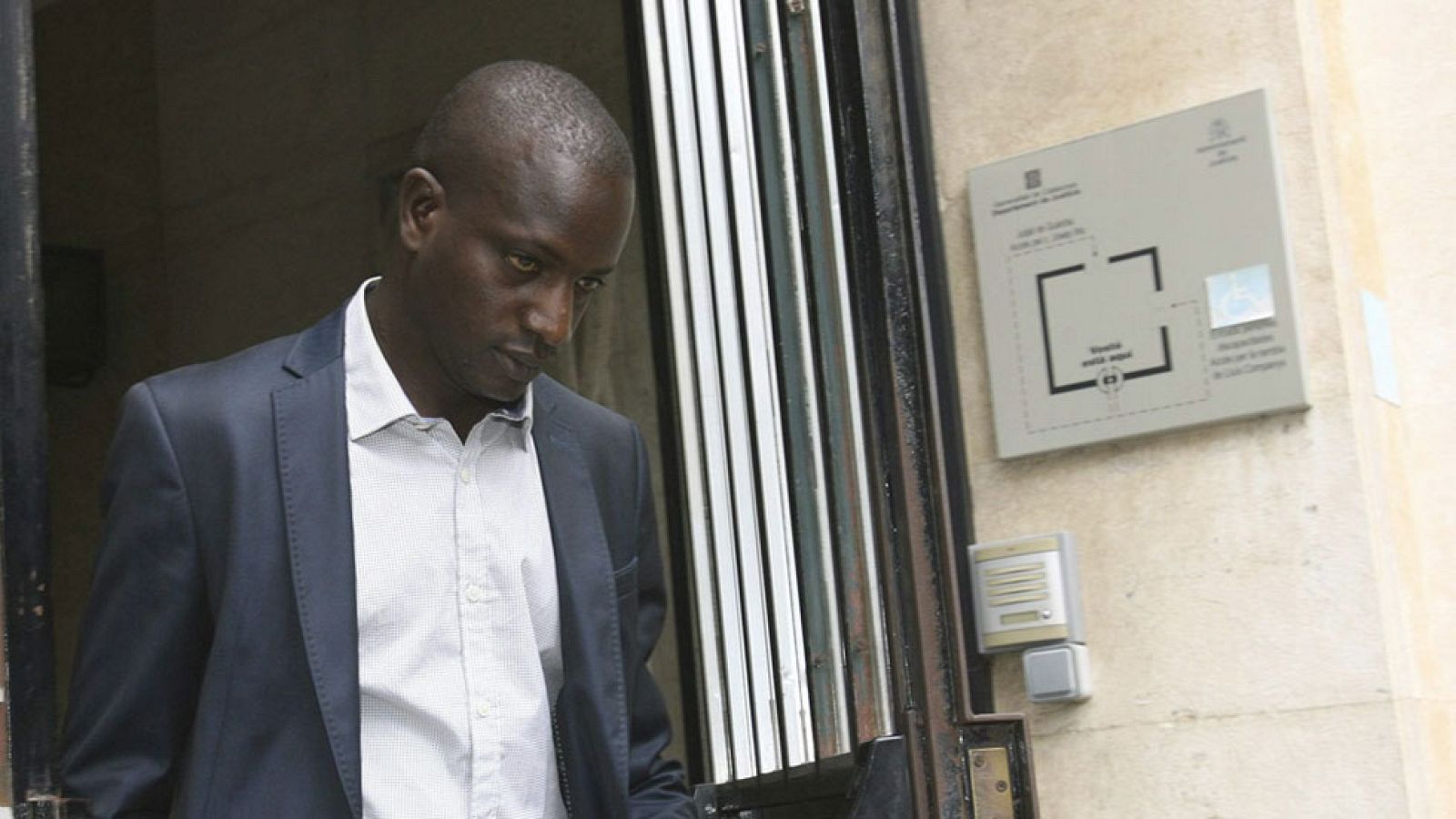 El hermano del senegalés fallecido al caer desde un balcón en Salou ha declarado ante el juez