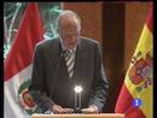  - El Rey recuerda a Cuevas en Perú