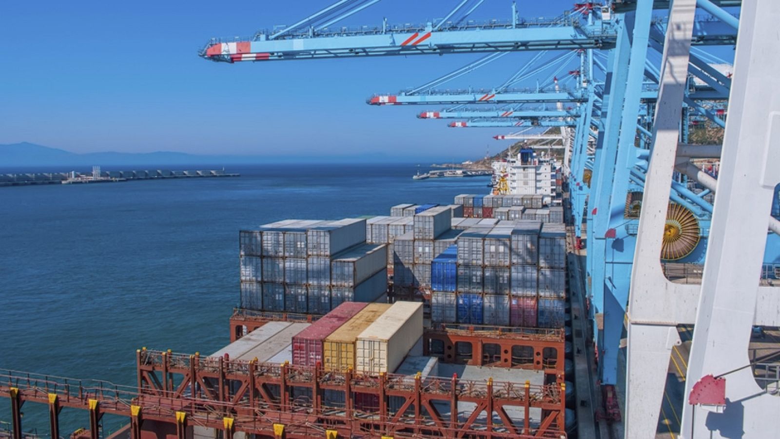 Las exportaciones españolas entre enero y junio sumaron la cifra récord de 125.122 millones de euros