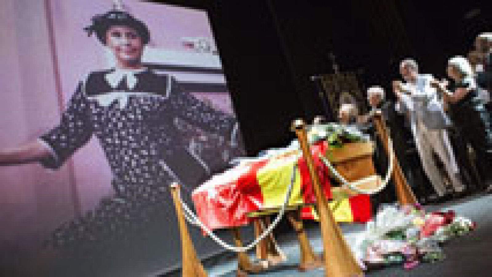 España Directo: Multitudinario adiós a Lina Morgan en el Teatro La Latina  | RTVE Play