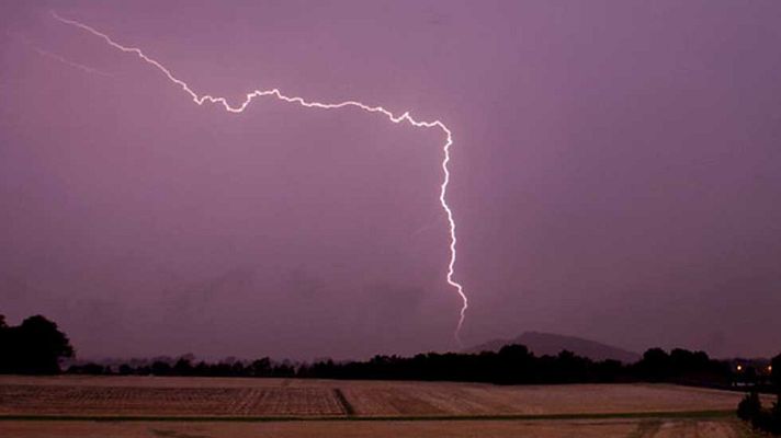 Telediario 1 - Las tormentas causan destrozos en varios municipos españoles