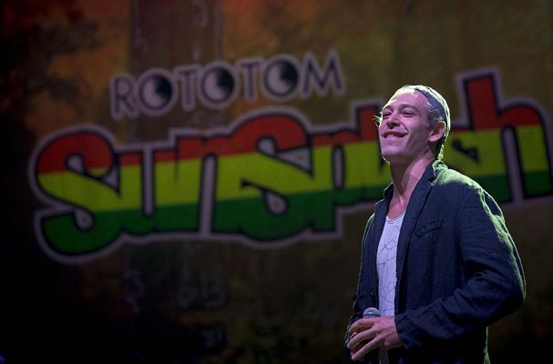 Telediario 1 - Matisyahu actuó finalmente anoche en el festival Rototom, en Benicassim