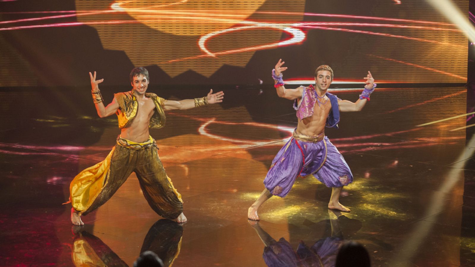 Insuperables - Los hermanos de Impact Brothers enseñan su acrodanza