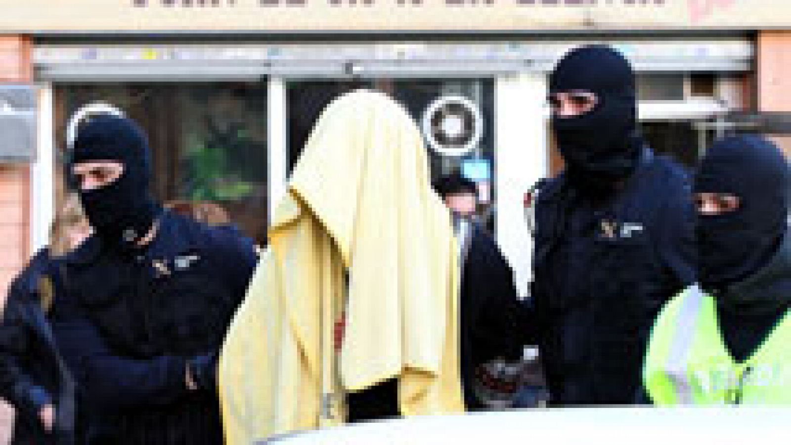 Telediario 1: Detenidos 48 terroristas islamistas en lo que va de 2015 | RTVE Play