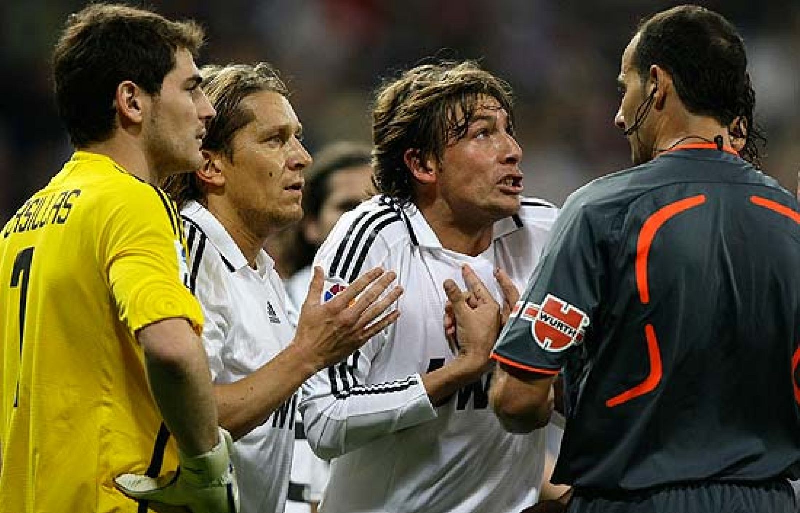 Emery: "Me da vergüenza ajena"