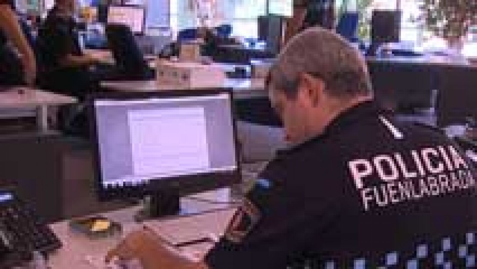 Telediario 1: Policías especializados en la lucha contra los delitos de odio  | RTVE Play