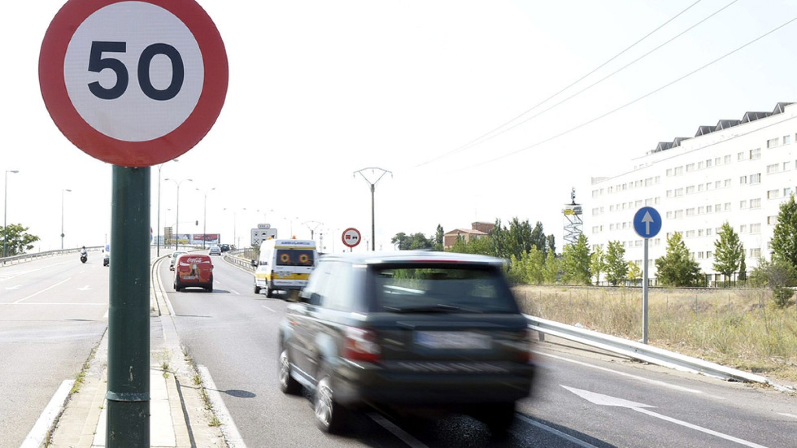 Sacarse el carné de conducir en España cuesta una media de 834 euros con 20 clases prácticas