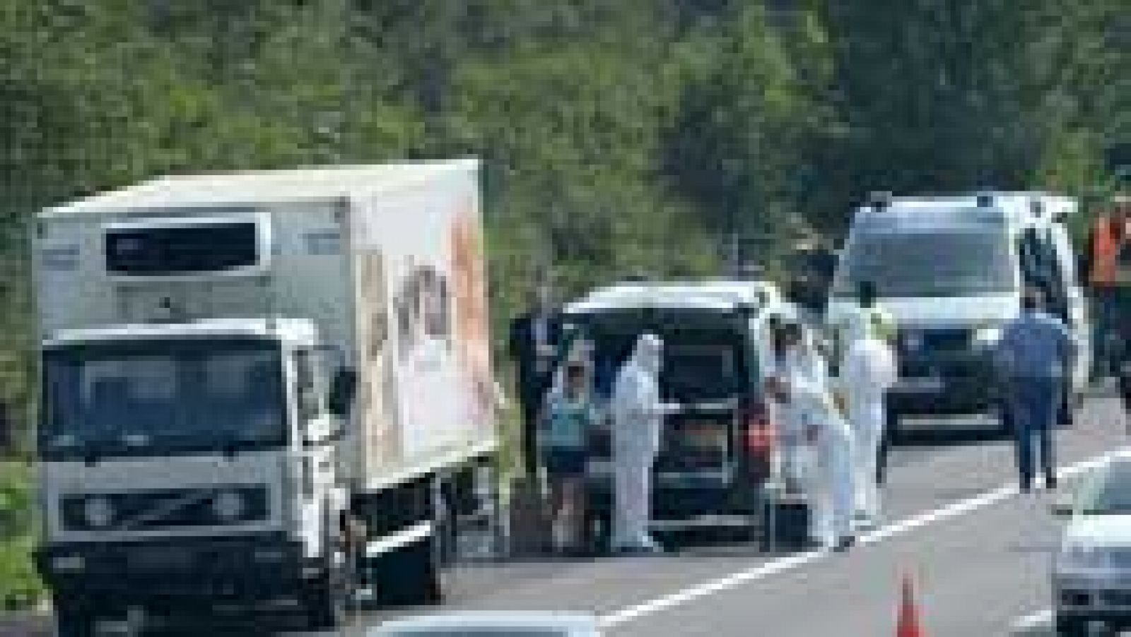 Telediario 1: Decenas de migrantes mueren asfixiados en Austria en un camión abandonado cerca de la frontera con Hungría | RTVE Play