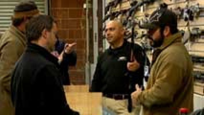 Telediario 1 - Cada vez más estadounidenses creen que la posesión de armas hace su vida más segura