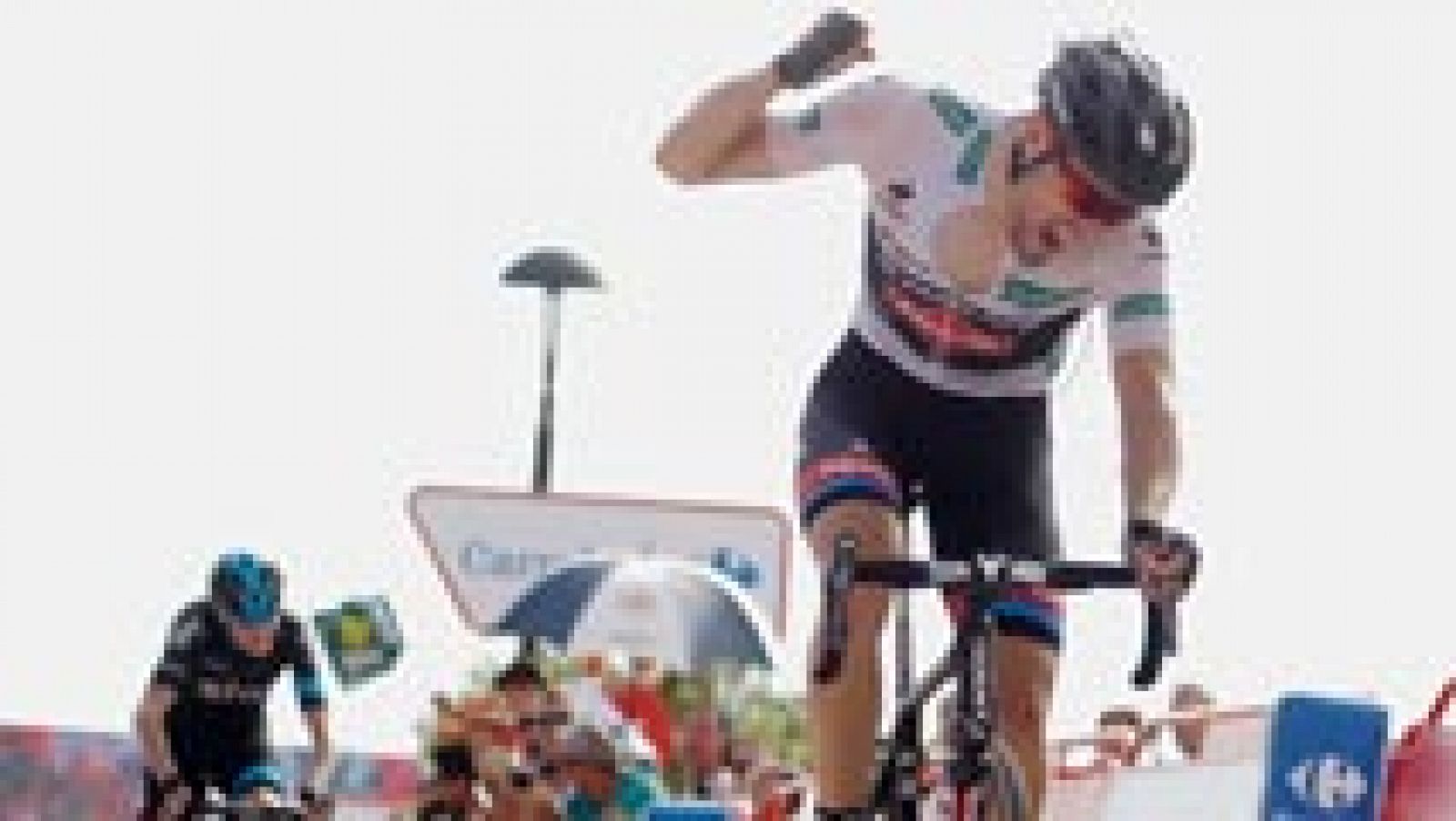 Con su triunfo en la Cumbre del Sol, el ciclista holandés Dumoulin se ha colocado líder de la Vuelta a España 2015.