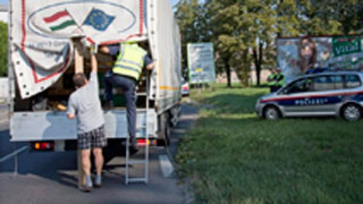 Telediario 1 - Austria endurece los controles en su frontera este para combatir el tráfico de migrantes