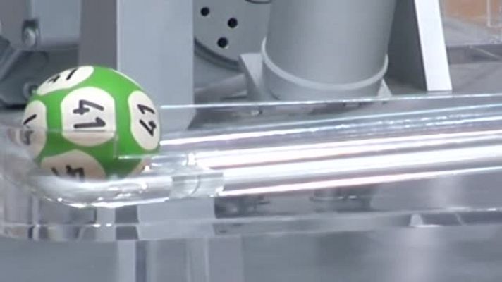 SELAE - Bonoloto y Euromillones - 01/09/2015 - ver ahora