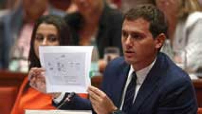 Críticas de PP, PSOE y C's a las explicaciones de Mas en el Parlament