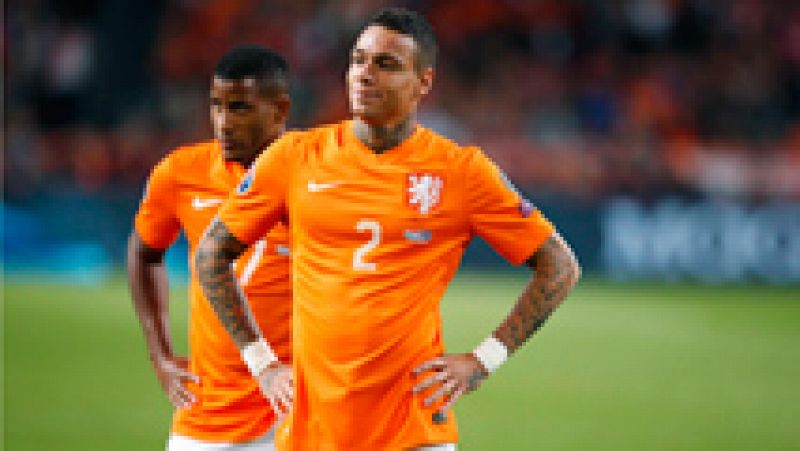 Este gol de penalti de Islandia complica, y mucho, la vida a Holanda, El tanto de Sigurdsson deja a los 'oranjes' terceros de su grupo, con diez puntos. A ocho de los islandeses y a seis de la República Checa. 