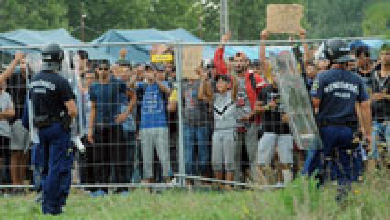 Telediario 1: ACNUR pide a la UE que acoja 200.000 refugiados, conscientes de que el éxodo no cesará en otoño | RTVE Play