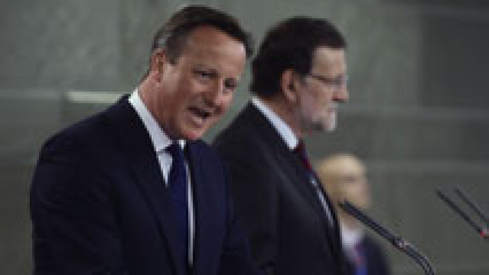 Cameron dice que Cataluña "debe ajustarse a la ley" y que quedaría fuera de la UE si fuese independiente - Informativo 24h | Ver