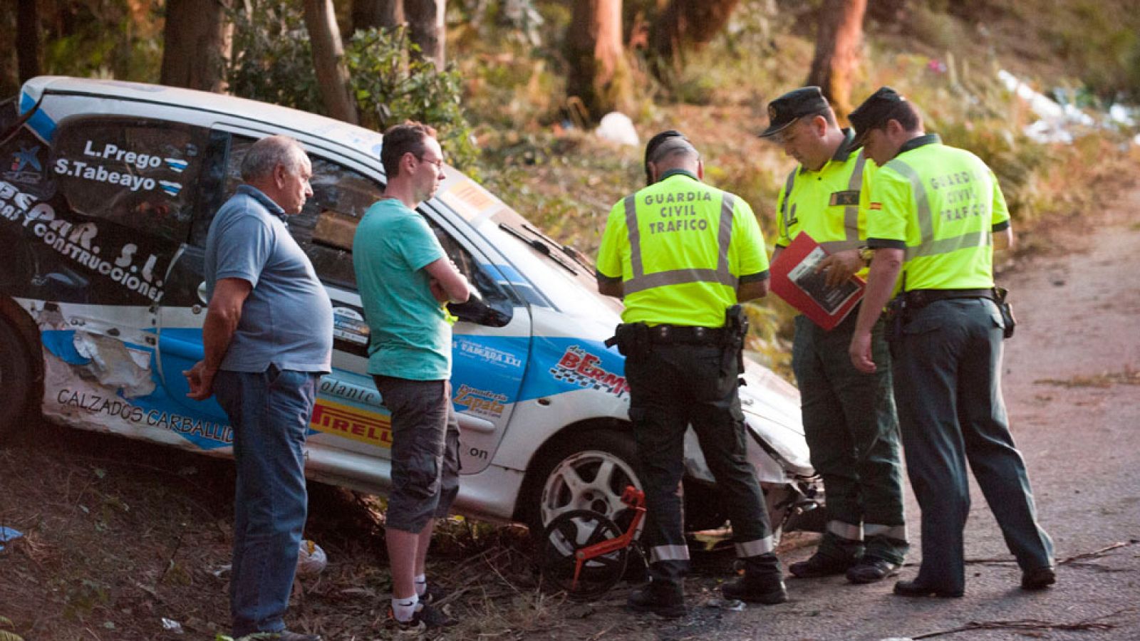 Mueren seis espectadores del Rally de A Coruña arrolladas por un coche 