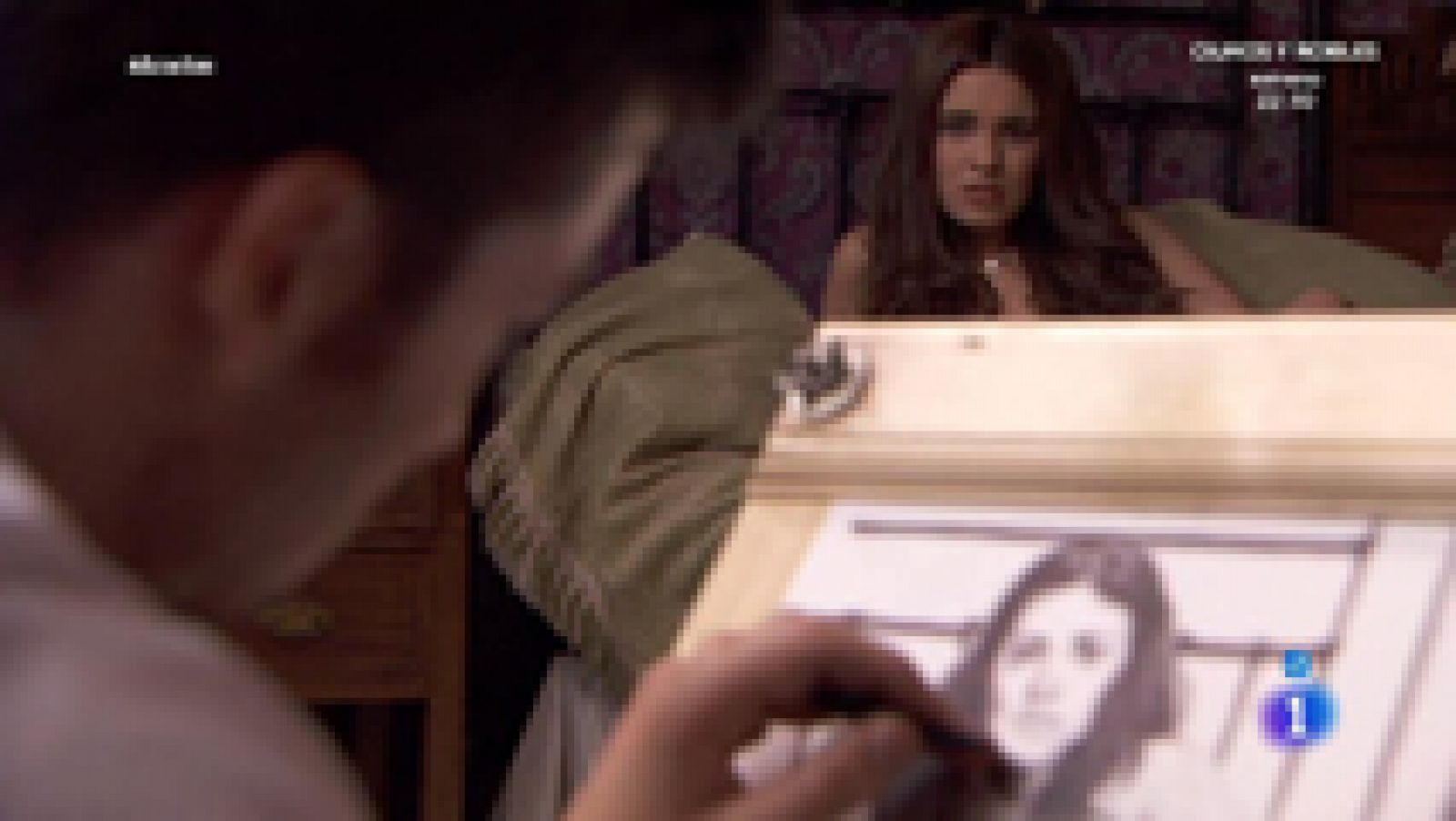 Acacias 38 - Leonor se deja pintar desnuda por Marco
