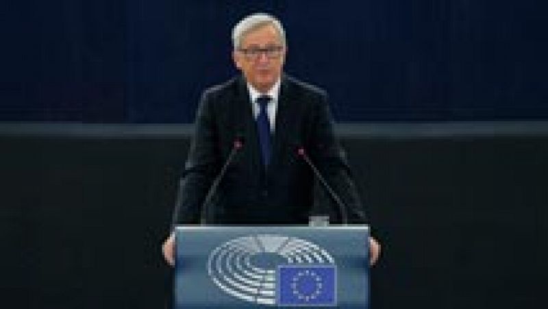 Juncker: "Tenemos los medios para acoger a los que huyen de la guerra, el terror y la opresión"