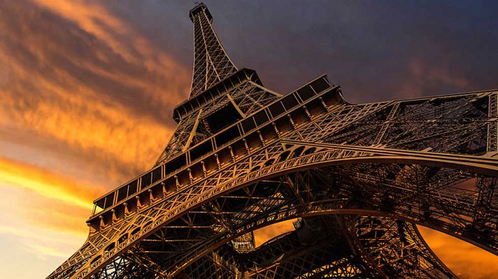 Tasar lo invaluable: La torre Eiffel
