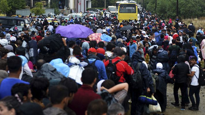 Telediario 1 - El Ejército húngaro se prepara para cerrar la frontera a refugiados y migrantes