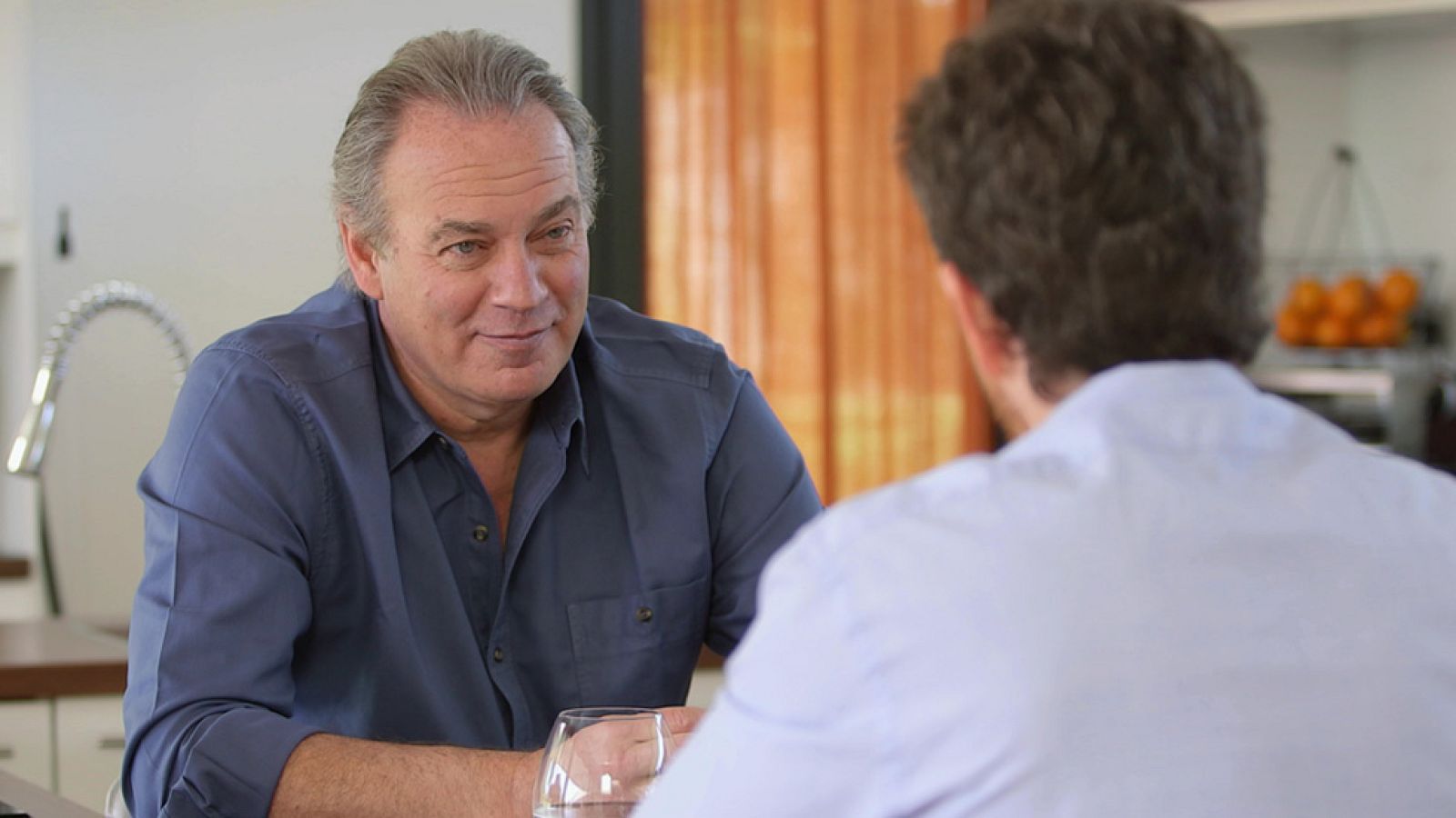 En la tuya o en la mía - Cabecera