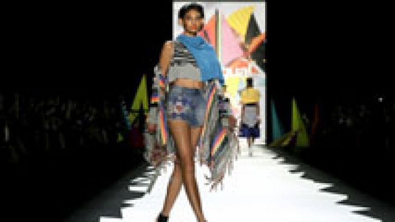 La semana de la moda de Nueva York comienza con el desfile de Desigual 