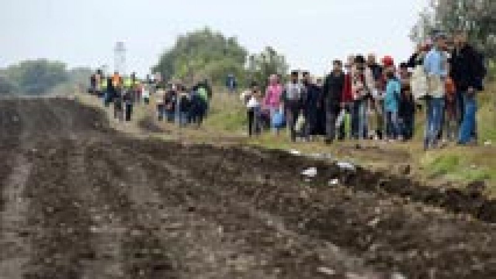 Sigue la entrada de refugiados en Hungría