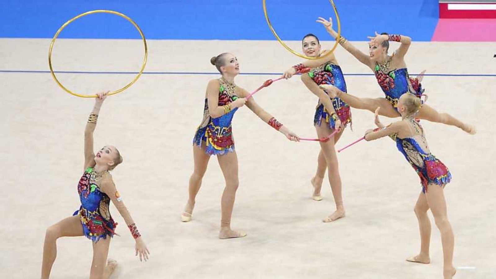 Gimnasia rítmica - Campeonato del Mundo - Finales Aparatos Conjuntos 3 Mazas y 2 Aros - Ver ahora