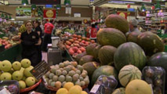 Telediario 1 - La gran distribución facturó un 1,6% más en 2014, la primera subida desde que empezó la crisis