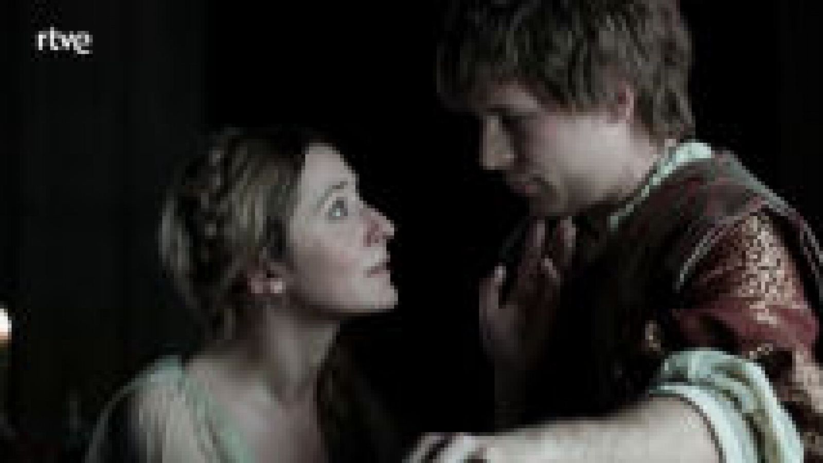 Germana confiesa a Carlos que espera un hijo suyo