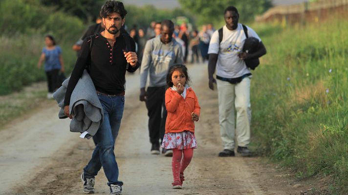 Telediario 1 - Austria comienza con los controles en su frontera