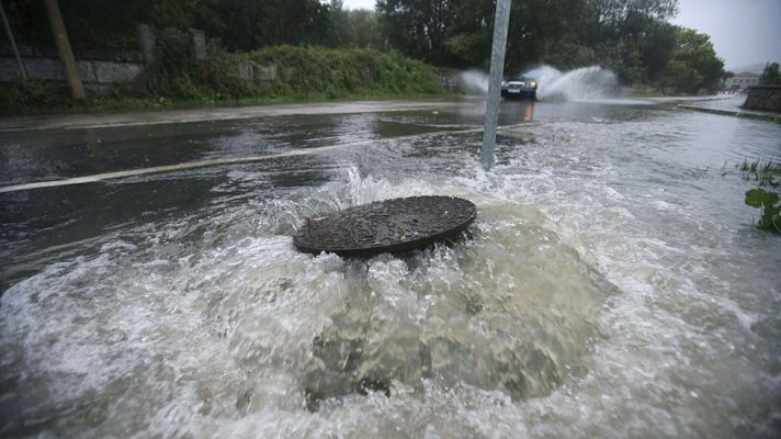 Telediario 1 - La borrasca deja rachas de viento de 140 km/h en Galicia