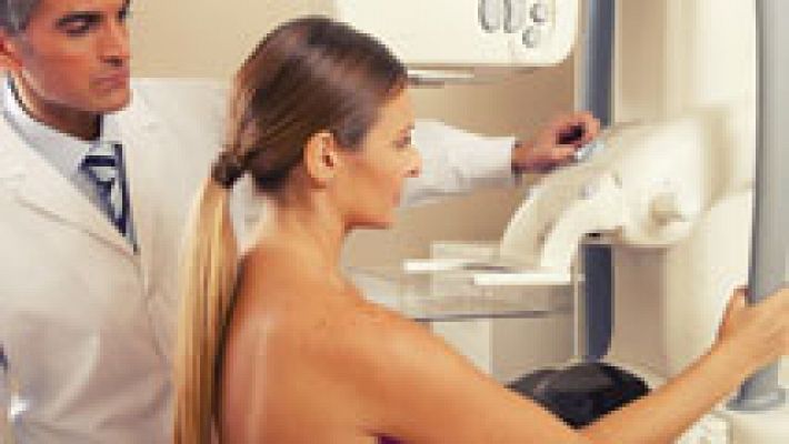 Telediario 1 - Detectan el gen responsable de la metástasis de cáncer de mama a los huesos