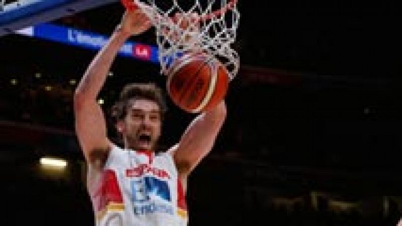 La selección española festeja su pase a la final del Eurobasket