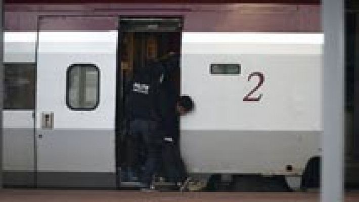 Informativo 24h - Detienen a un hombre sospechoso a bordo de un tren Thalys