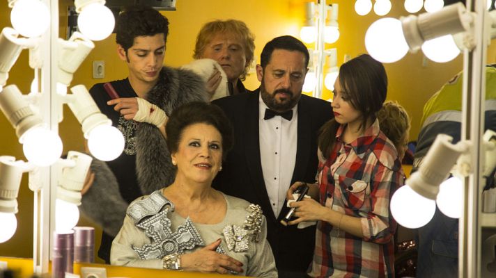 Festival de cine de San Sebastián - RTVE.es te adelanta una escena de 'Mi gran noche', la nueva película de Álex de la Iglesia