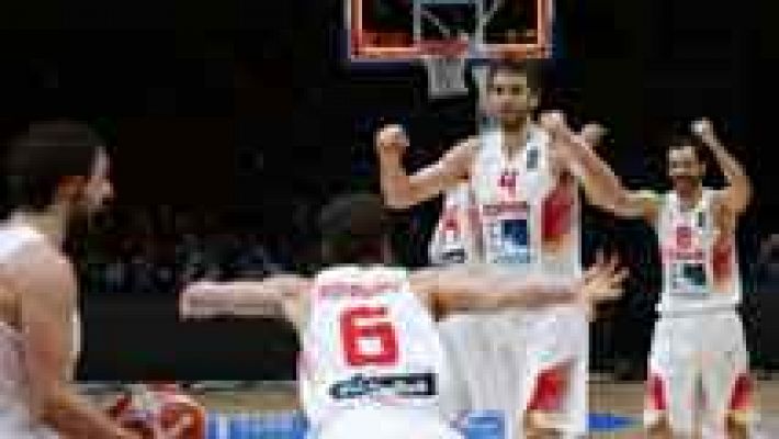 Telediario 1 - La fiesta comenzada por Gasol continuó en el vestuario