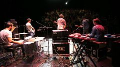 Izal presentan en directo 'Copacabana'