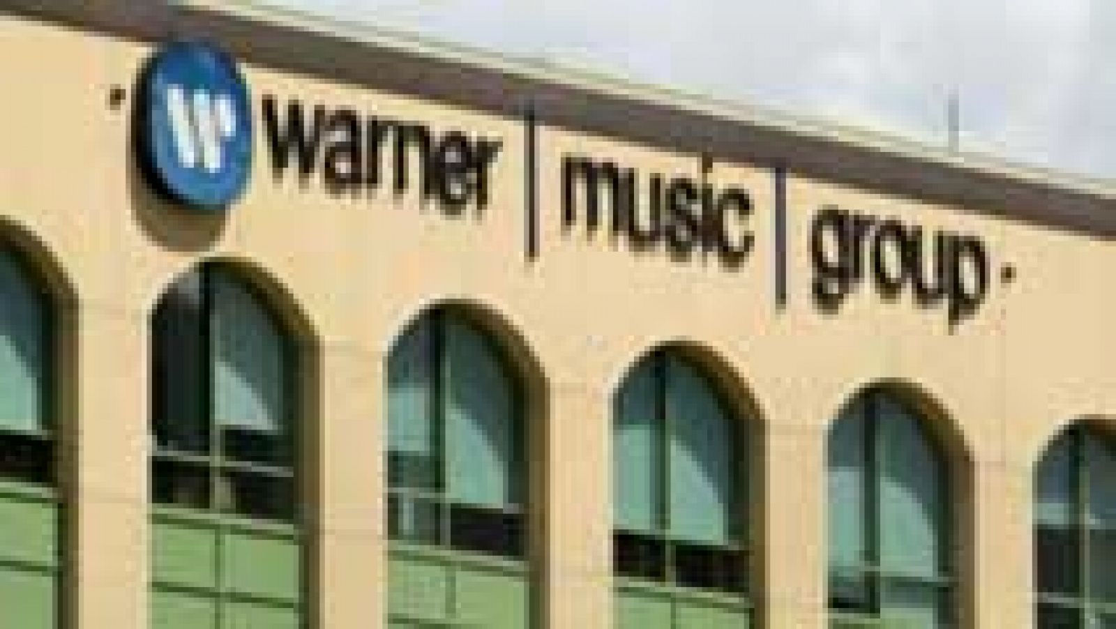 Telediario 1: Un juez dictamina que la discográfica Warner Music ya no posee los derechos de autor de la canción "Happy Birthday" | RTVE Play