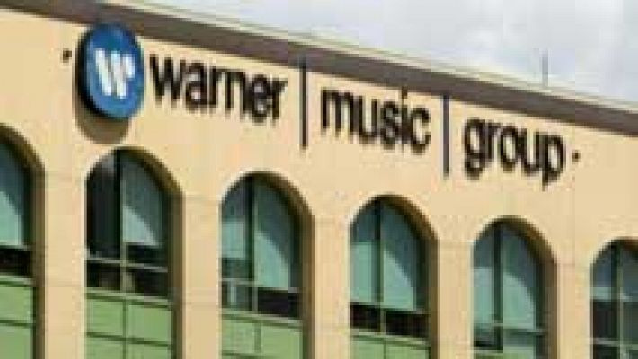 Telediario 1 - Un juez dictamina que la discográfica Warner Music ya no posee los derechos de autor de la canción "Happy Birthday"