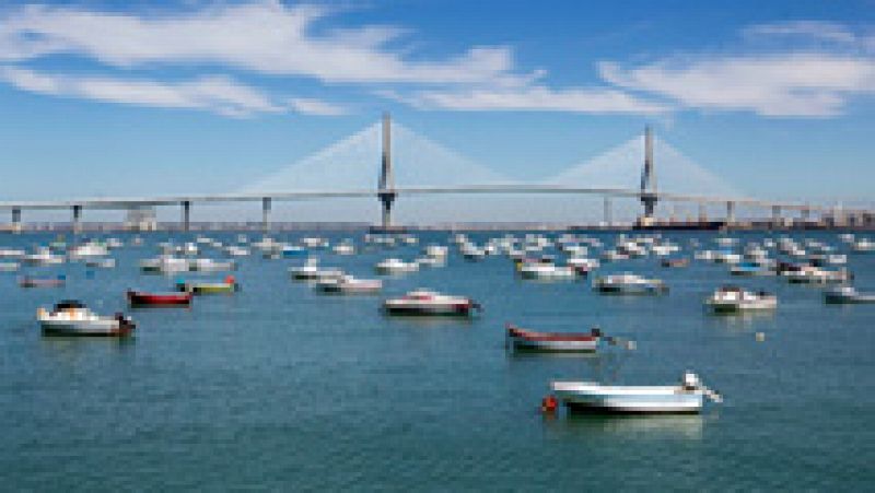 El puente Constitución 1812 sobre la Bahía de Cádiz, uno de los mayores del mundo, se inaugura este jueves
