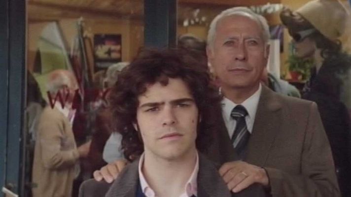 Telediario 1 - El Festival de San Sebastián estrena la que promete ser una de las películas de la temporada: "El clan"