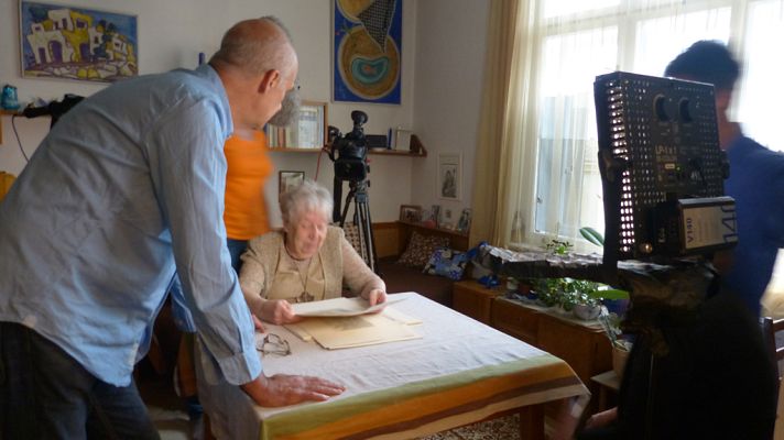 En portada - En Portada: Making of de 'Helga y las mariposas'