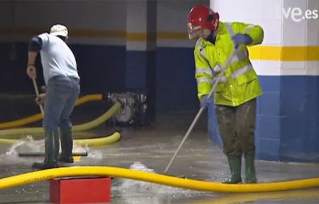  - El río Aguanaz se desborda