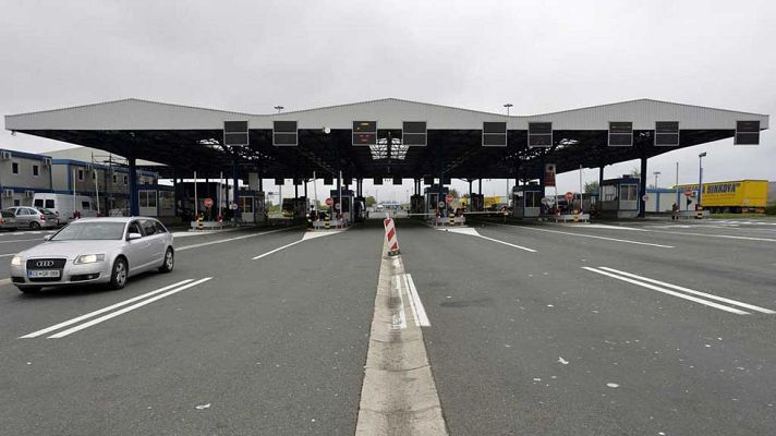 Telediario 1 - Croacia dice que está sobrepasada por la situación