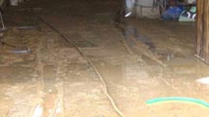 Telediario 1 - Lluvias intensas causan inundaciones en Murcia