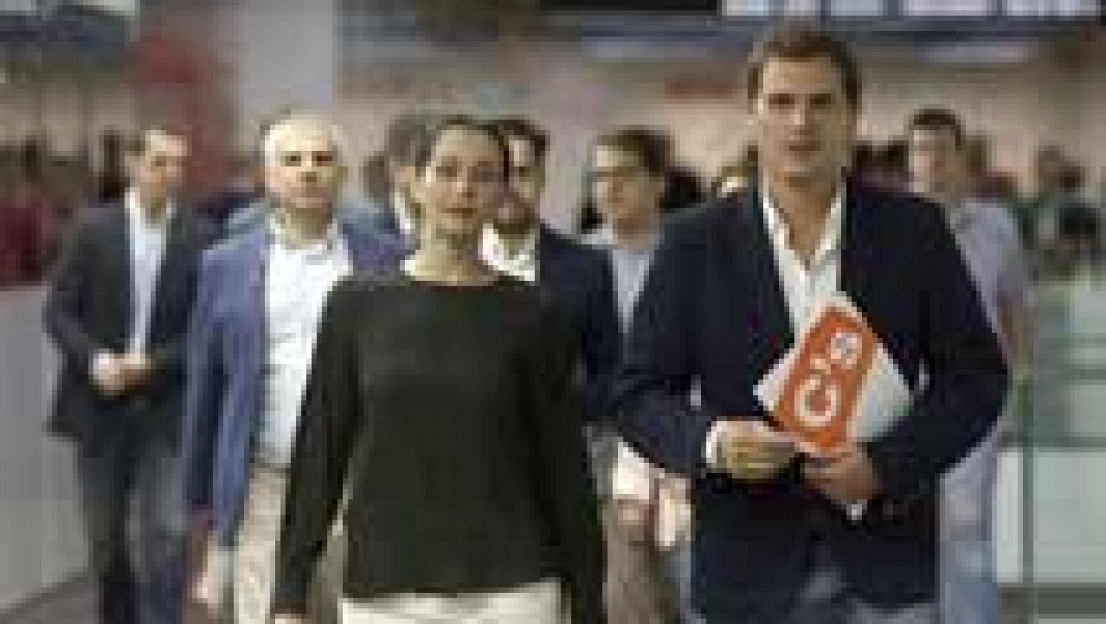Telediario 1: Ciudadanos insiste en que Mas debe dimitir y pide nuevas elecciones | RTVE Play