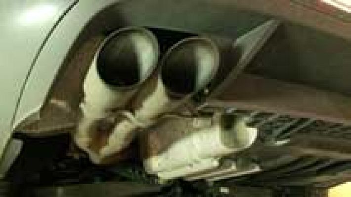 Telediario 1 - Volkswagen: casi un millón de vehículos con el motor cuestionado en Francia y más de un millón en Reino Unido